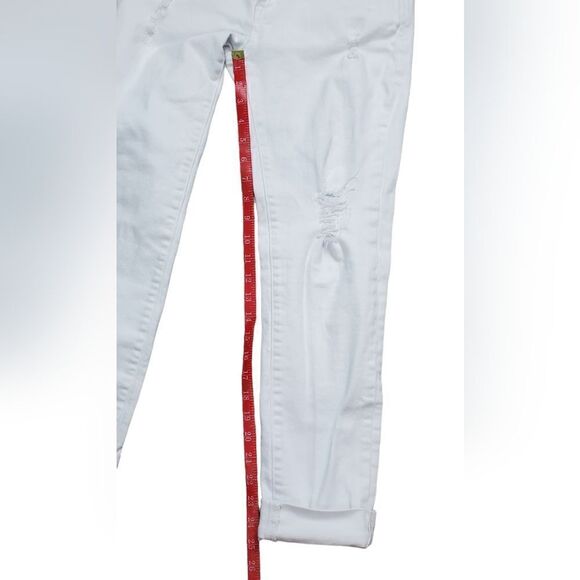 Kut from the Cloth White Cuffed White Catherine Boyfriend Jeans - Picture 5 of 9